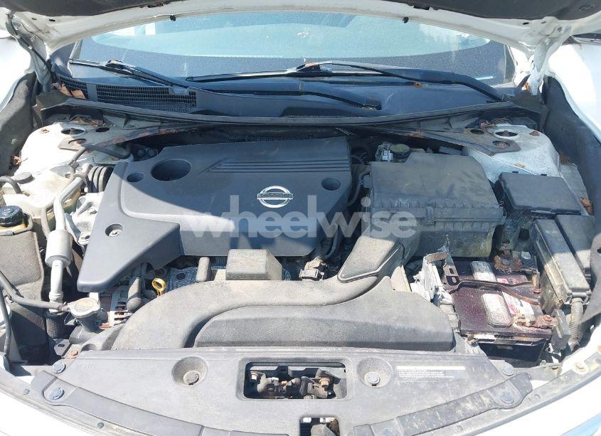 Photo 10 of 2015 Nissan Altima 2.5/2.5 S/2.5 SL/2.5 SV (VIN 1N4AL3AP2FC276895)