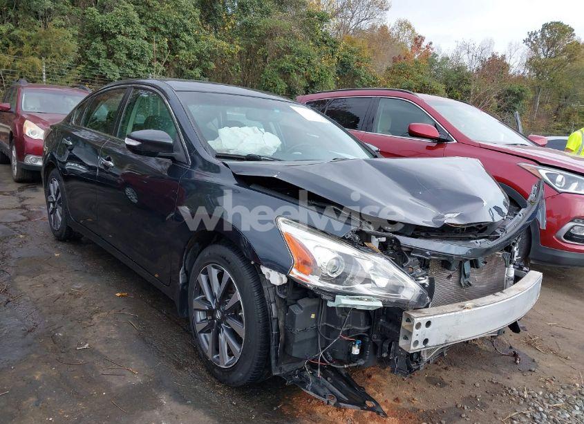 2015 Nissan Altima 2.5 SV (VIN 1N4AL3AP2FC284608) main photo