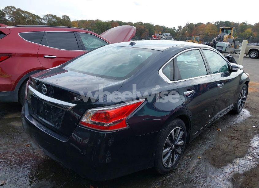 Photo 4 of 2015 Nissan Altima 2.5 SV (VIN 1N4AL3AP2FC284608)