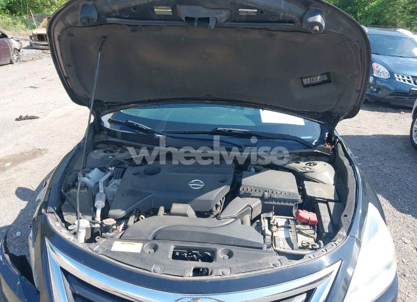 Photo 10 of 2015 Nissan Altima 2.5/2.5 S/2.5 SL/2.5 SV (VIN 1N4AL3AP2FC284897)