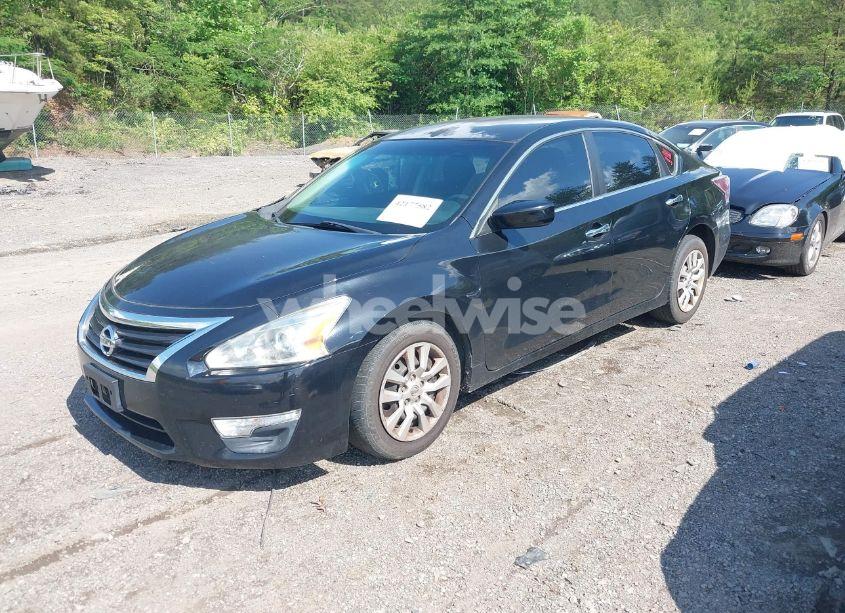 Photo 2 of 2015 Nissan Altima 2.5/2.5 S/2.5 SL/2.5 SV (VIN 1N4AL3AP2FC284897)