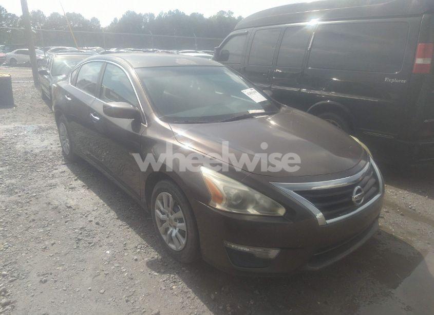 2015 Nissan Altima 2.5/2.5 S/2.5 SL/2.5 SV (VIN 1N4AL3AP2FC291400) main photo