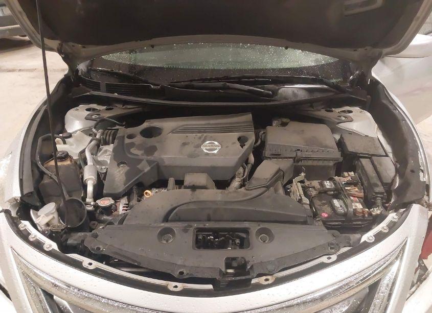 Photo 10 of 2015 Nissan Altima 2.5/2.5 S/2.5 SL/2.5 SV (VIN 1N4AL3AP2FC296418)