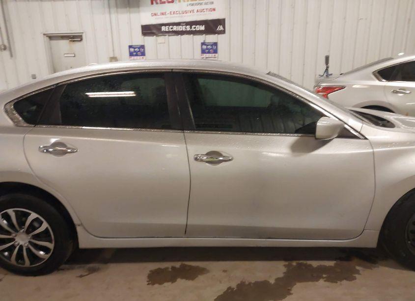 Photo 14 of 2015 Nissan Altima 2.5/2.5 S/2.5 SL/2.5 SV (VIN 1N4AL3AP2FC296418)