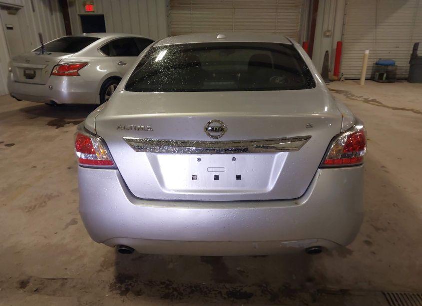 Photo 17 of 2015 Nissan Altima 2.5/2.5 S/2.5 SL/2.5 SV (VIN 1N4AL3AP2FC296418)