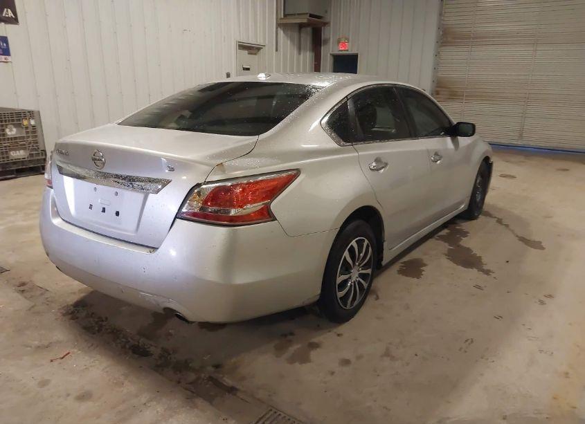 Photo 4 of 2015 Nissan Altima 2.5/2.5 S/2.5 SL/2.5 SV (VIN 1N4AL3AP2FC296418)