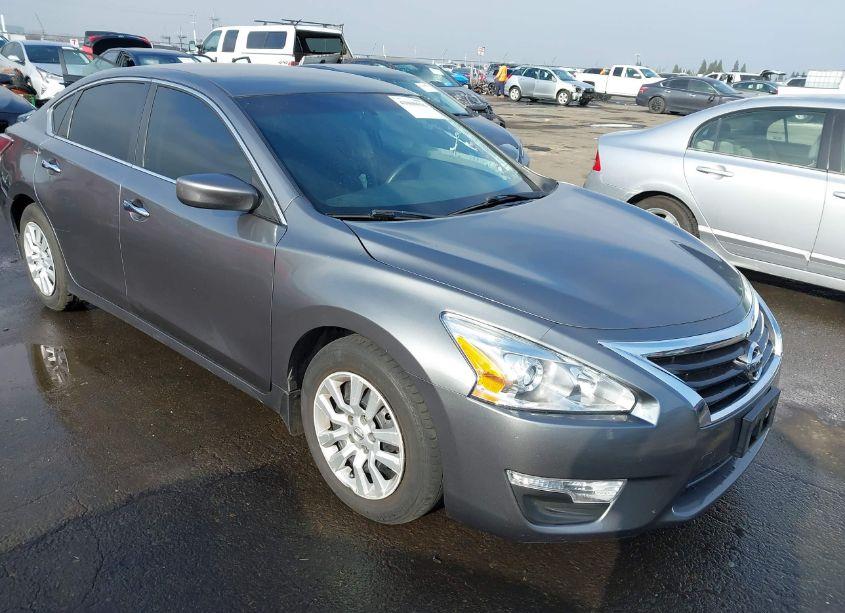 2015 Nissan Altima 2.5 S (VIN 1N4AL3AP2FC421059) main photo