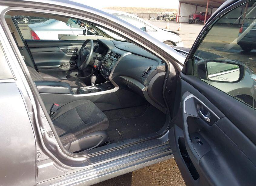 Photo 5 of 2015 Nissan Altima 2.5 S (VIN 1N4AL3AP2FC421059)