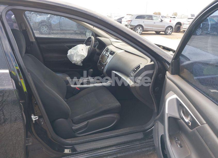 Photo 5 of 2015 Nissan Altima 2.5/2.5 S/2.5 SL/2.5 SV (VIN 1N4AL3AP2FC423913)