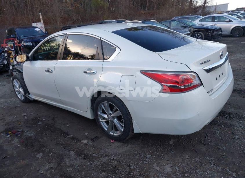 Photo 3 of 2015 Nissan Altima 2.5/2.5 S/2.5 SL/2.5 SV (VIN 1N4AL3AP2FC444857)