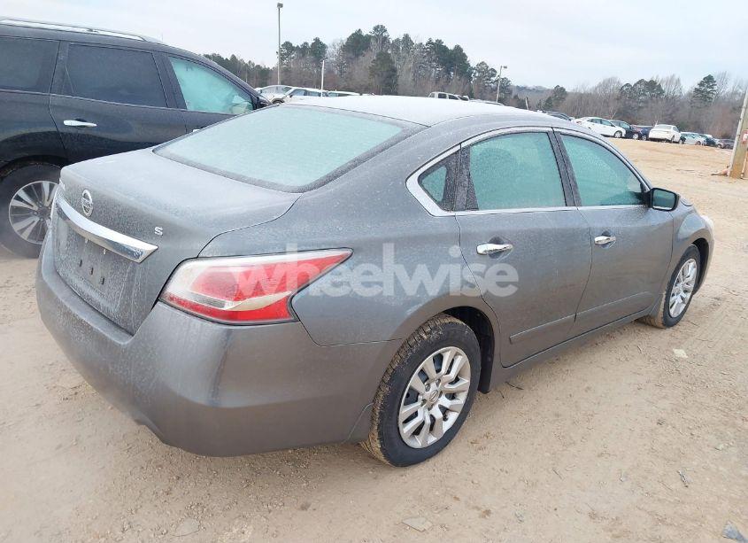 Photo 4 of 2015 Nissan Altima 2.5 S (VIN 1N4AL3AP2FC454692)
