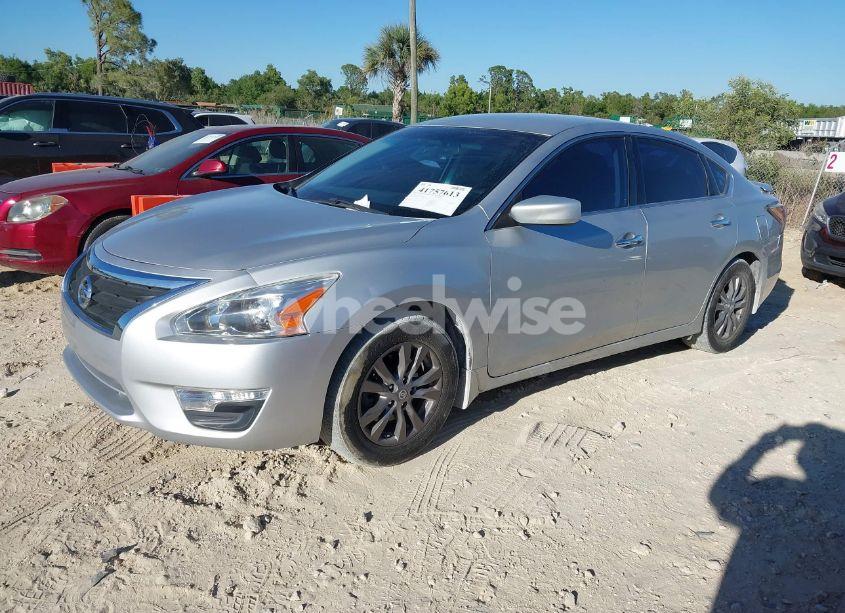 Photo 2 of 2015 Nissan Altima 2.5 S (VIN 1N4AL3AP2FC459424)