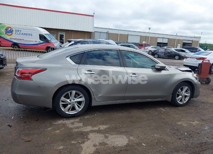 Photo 13 of 2015 Nissan Altima 2.5 SV (VIN 1N4AL3AP2FC465854)