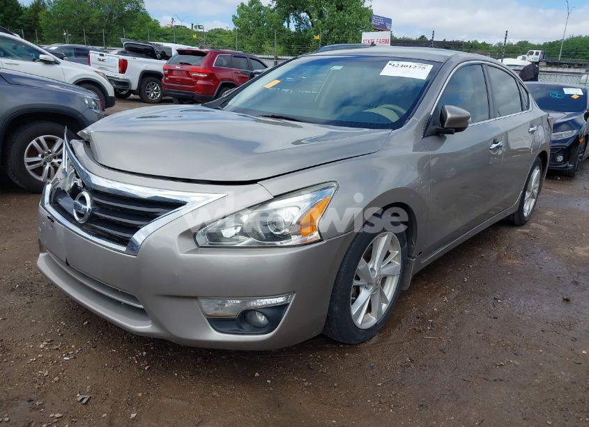Photo 2 of 2015 Nissan Altima 2.5 SV (VIN 1N4AL3AP2FC465854)