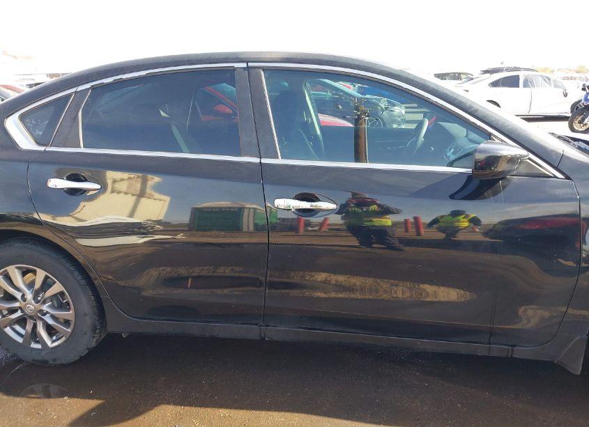 Photo 13 of 2015 Nissan Altima 2.5 S (VIN 1N4AL3AP2FC468527)