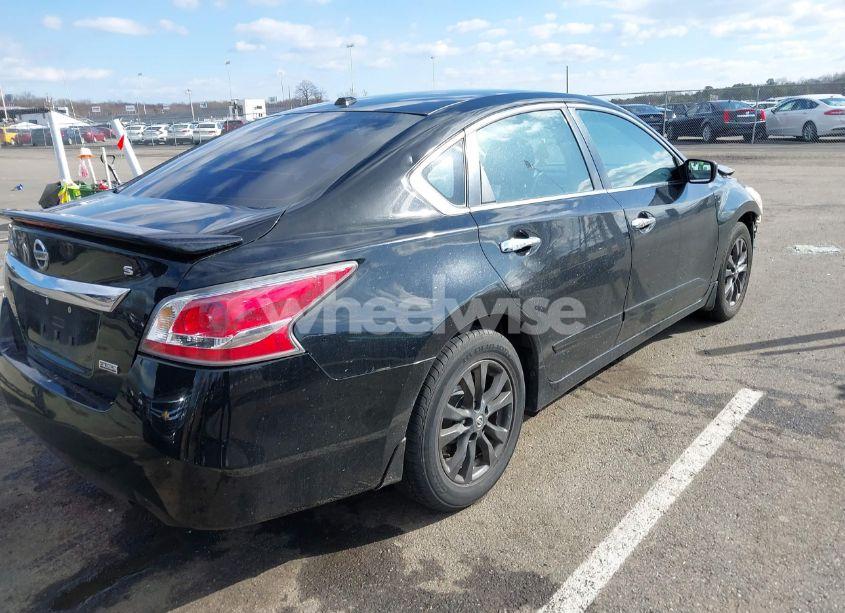 Photo 4 of 2015 Nissan Altima 2.5 S (VIN 1N4AL3AP2FC475137)