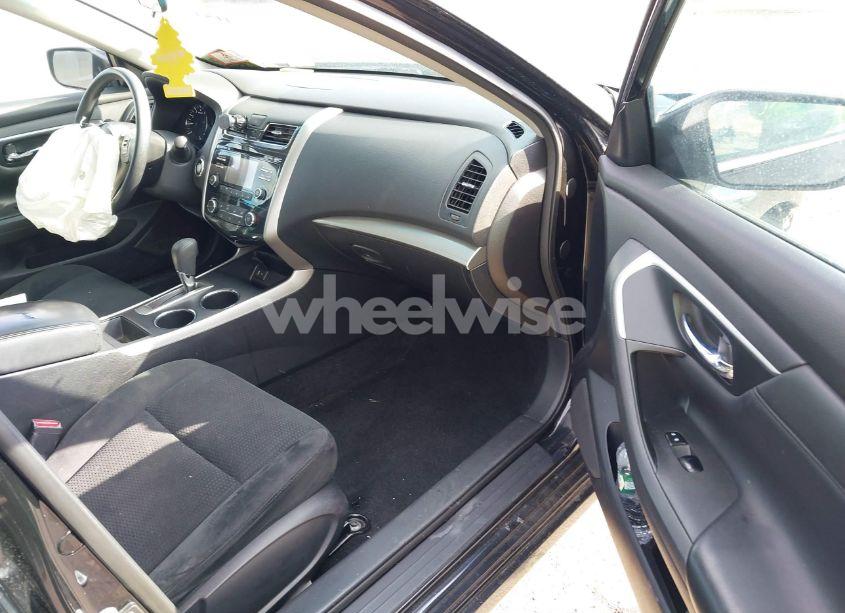 Photo 5 of 2015 Nissan Altima 2.5 S (VIN 1N4AL3AP2FC475137)