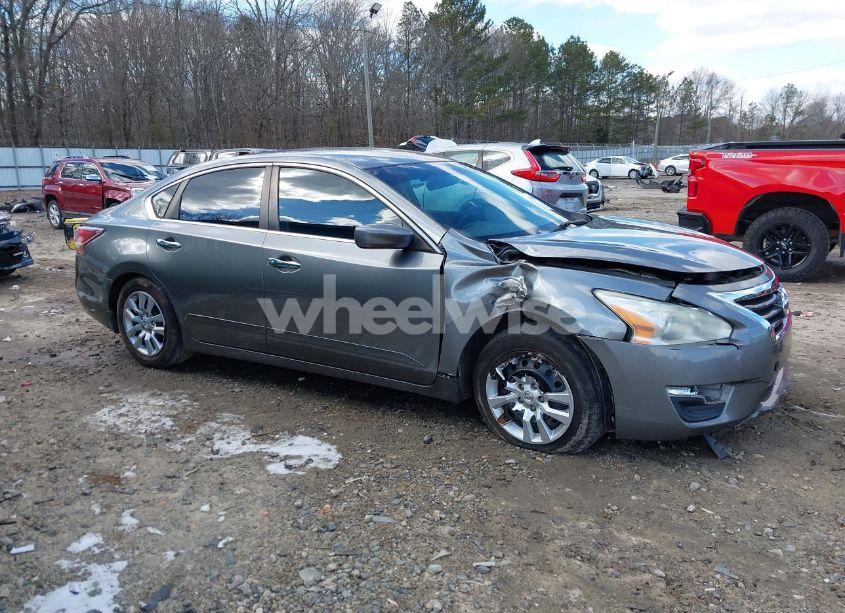Photo 13 of 2015 Nissan Altima 2.5 S (VIN 1N4AL3AP2FC475249)
