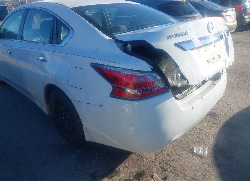 Photo 18 of 2015 Nissan Altima 2.5/2.5 S/2.5 SL/2.5 SV (VIN 1N4AL3AP2FC492021)