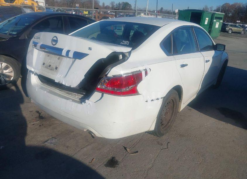 Photo 4 of 2015 Nissan Altima 2.5/2.5 S/2.5 SL/2.5 SV (VIN 1N4AL3AP2FC492021)