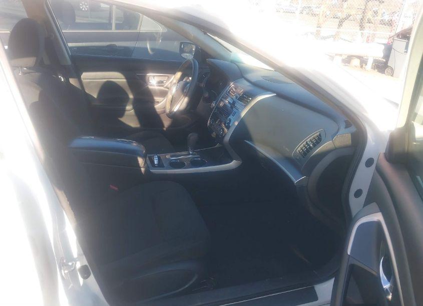 Photo 5 of 2015 Nissan Altima 2.5/2.5 S/2.5 SL/2.5 SV (VIN 1N4AL3AP2FC492021)