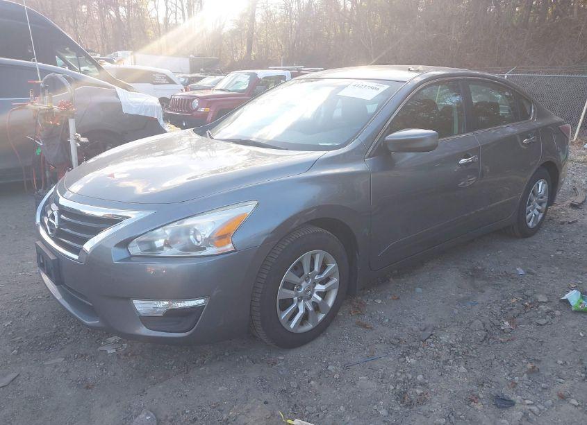 Photo 2 of 2015 Nissan Altima 2.5 S (VIN 1N4AL3AP2FC497333)