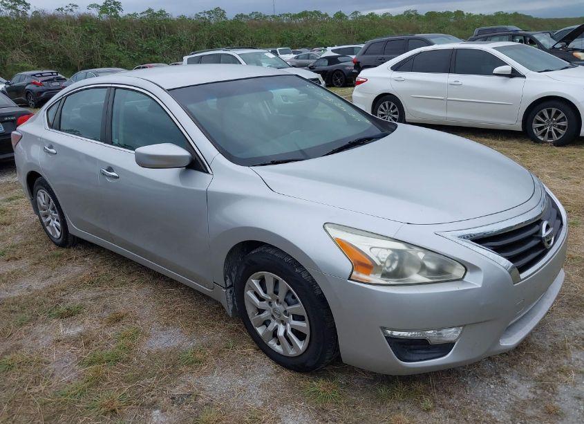 2015 Nissan Altima 2.5 S (VIN 1N4AL3AP2FC575349) main photo