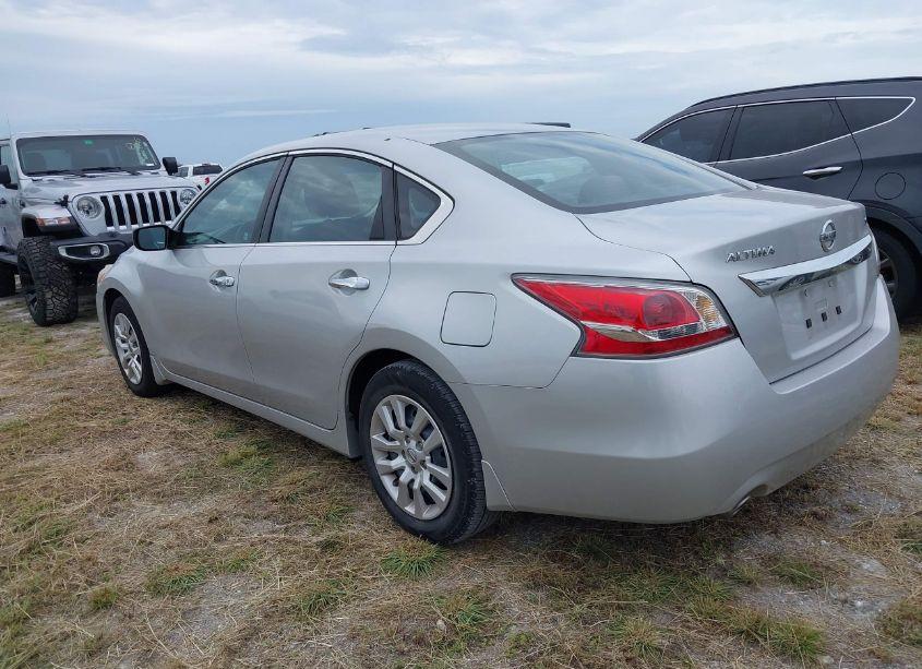 Photo 3 of 2015 Nissan Altima 2.5 S (VIN 1N4AL3AP2FC575349)