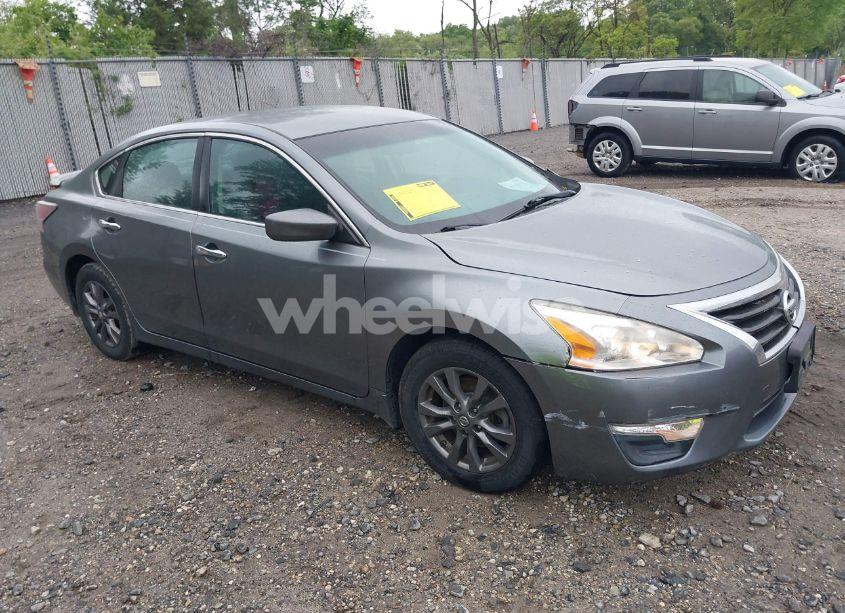 2015 Nissan Altima 2.5 S (VIN 1N4AL3AP2FC579577) main photo