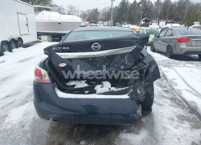 Photo 6 of 2015 Nissan Altima 2.5 (VIN 1N4AL3AP2FC580809)