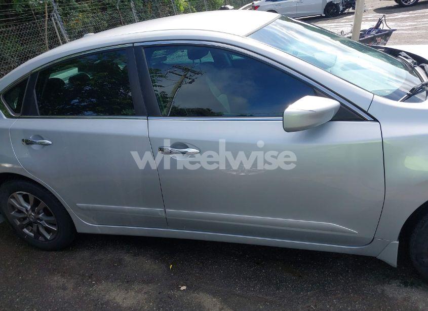 Photo 13 of 2015 Nissan Altima 2.5 S (VIN 1N4AL3AP2FC584987)
