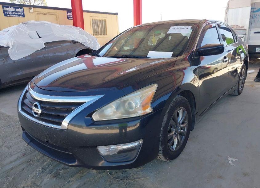 Photo 2 of 2015 Nissan Altima 2.5 S (VIN 1N4AL3AP2FC587100)
