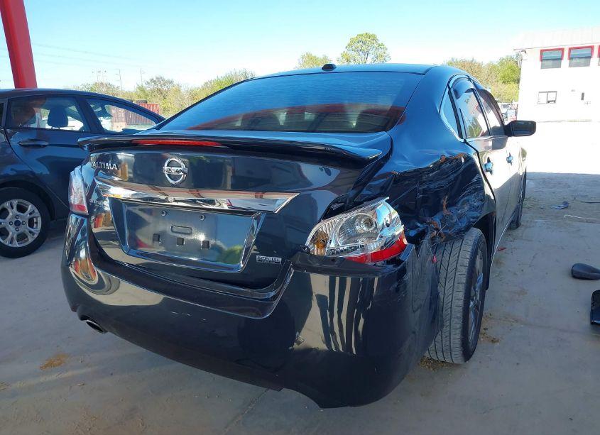 Photo 4 of 2015 Nissan Altima 2.5 S (VIN 1N4AL3AP2FC587100)