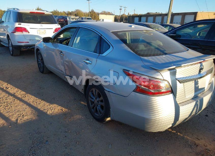 Photo 3 of 2015 Nissan Altima 2.5 S (VIN 1N4AL3AP2FC591938)