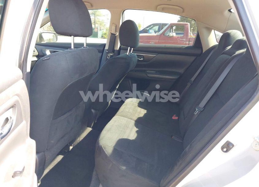 Photo 8 of 2015 Nissan Altima 2.5 SV (VIN 1N4AL3AP2FC591986)