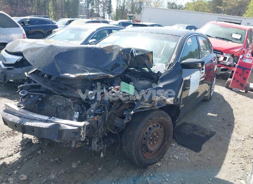 Photo 2 of 2015 Nissan Altima 2.5/2.5 S/2.5 SL/2.5 SV (VIN 1N4AL3AP2FN316557)