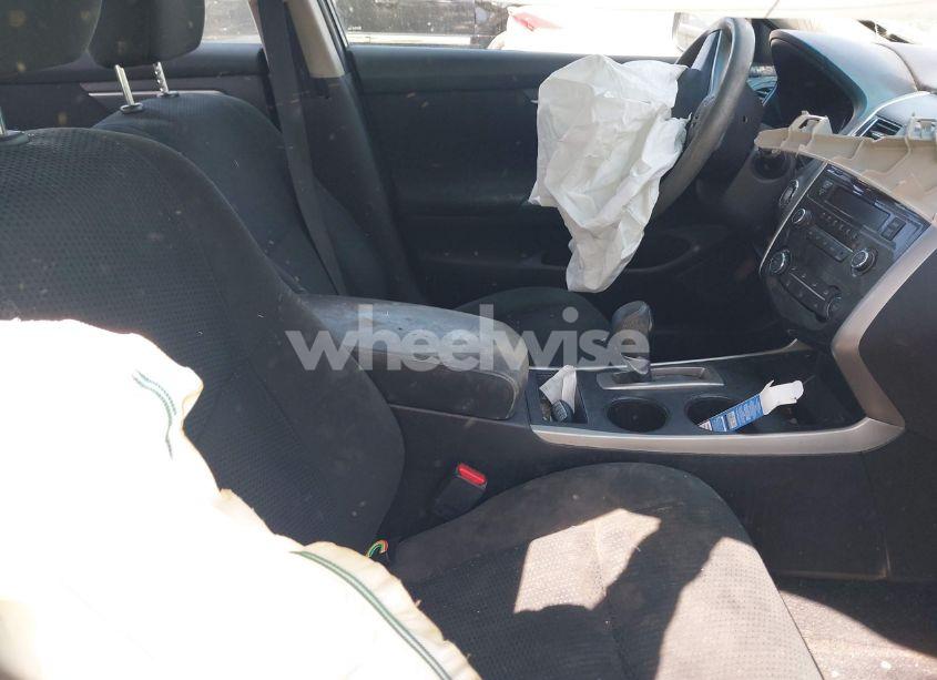 Photo 5 of 2015 Nissan Altima 2.5/2.5 S/2.5 SL/2.5 SV (VIN 1N4AL3AP2FN316557)