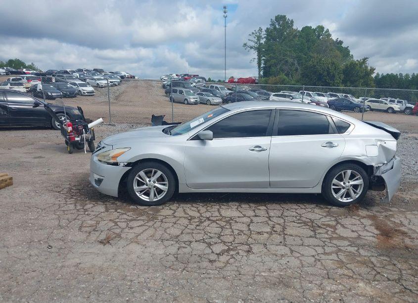 Photo 15 of 2015 Nissan Altima 2.5/2.5 S/2.5 SL/2.5 SV (VIN 1N4AL3AP2FN320883)