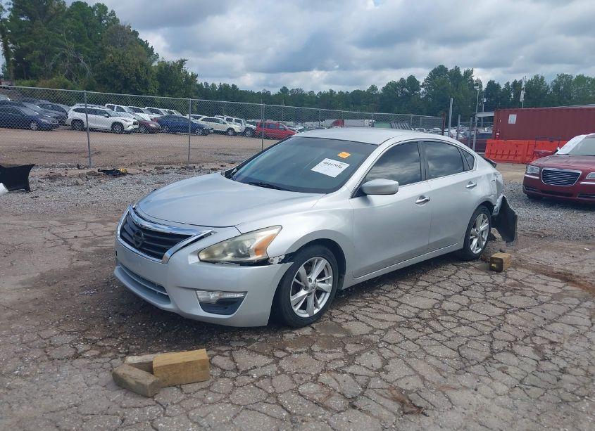 Photo 2 of 2015 Nissan Altima 2.5/2.5 S/2.5 SL/2.5 SV (VIN 1N4AL3AP2FN320883)