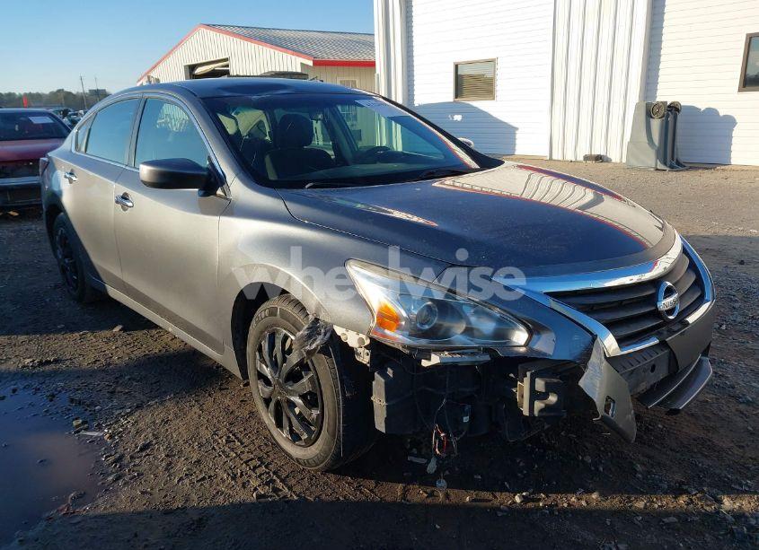 2015 Nissan Altima 2.5/2.5 S/2.5 SL/2.5 SV (VIN 1N4AL3AP2FN334136) main photo