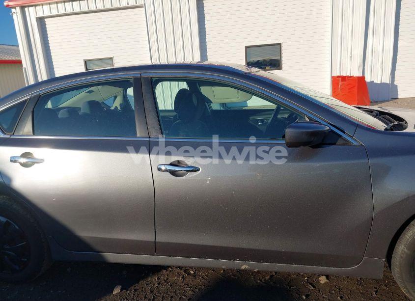 Photo 13 of 2015 Nissan Altima 2.5/2.5 S/2.5 SL/2.5 SV (VIN 1N4AL3AP2FN334136)