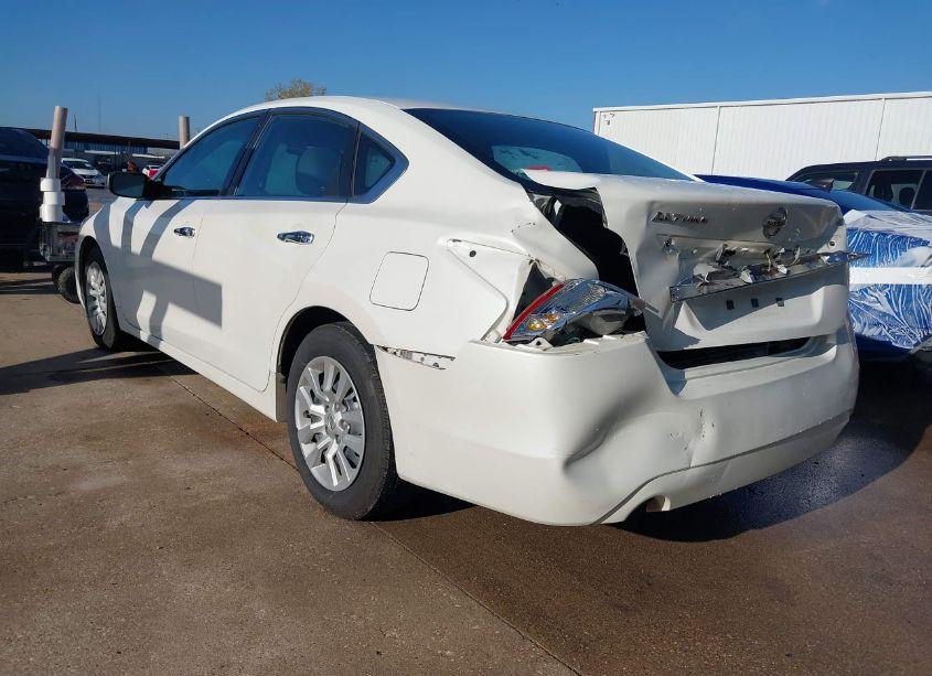 Photo 3 of 2015 Nissan Altima 2.5/2.5 S/2.5 SL/2.5 SV (VIN 1N4AL3AP2FN335268)