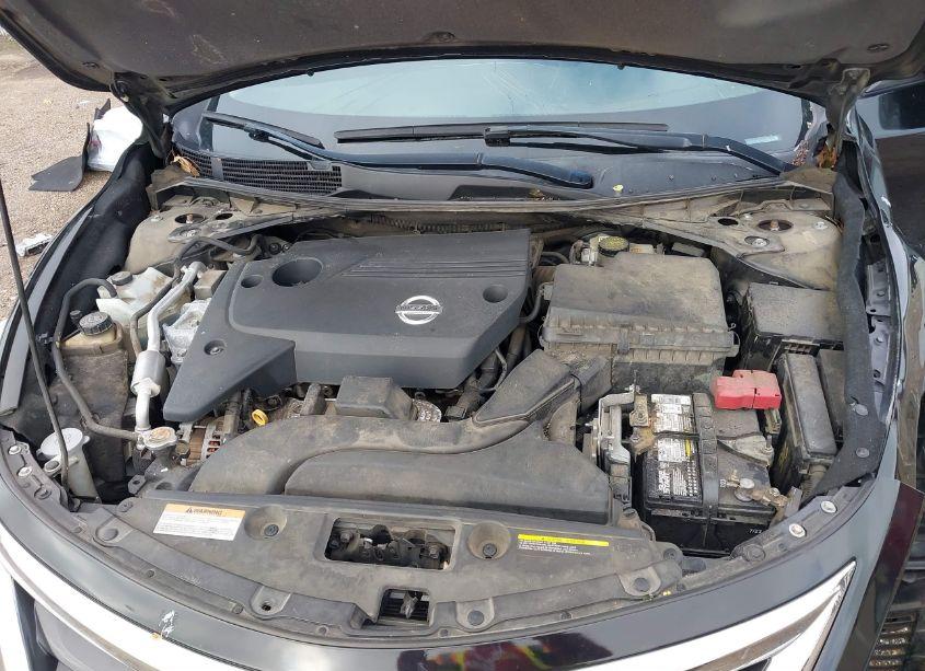 Photo 10 of 2015 Nissan Altima 2.5 S (VIN 1N4AL3AP2FN338235)