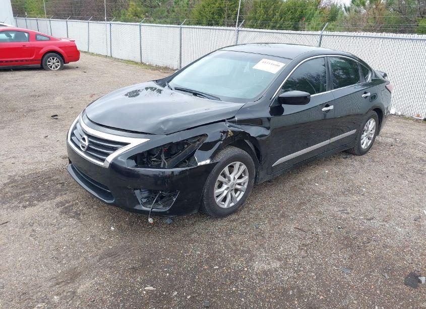 Photo 2 of 2015 Nissan Altima 2.5 S (VIN 1N4AL3AP2FN338235)