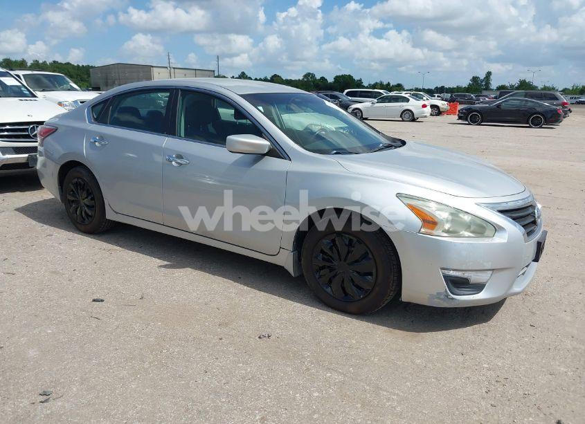 2015 Nissan Altima 2.5 S (VIN 1N4AL3AP2FN344827) main photo