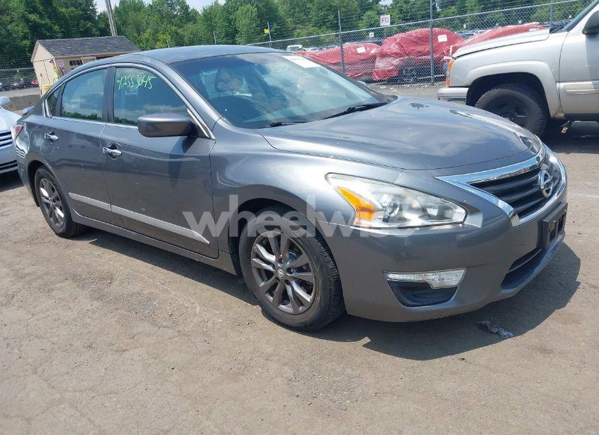 2015 Nissan Altima 2.5 S (VIN 1N4AL3AP2FN348912) main photo