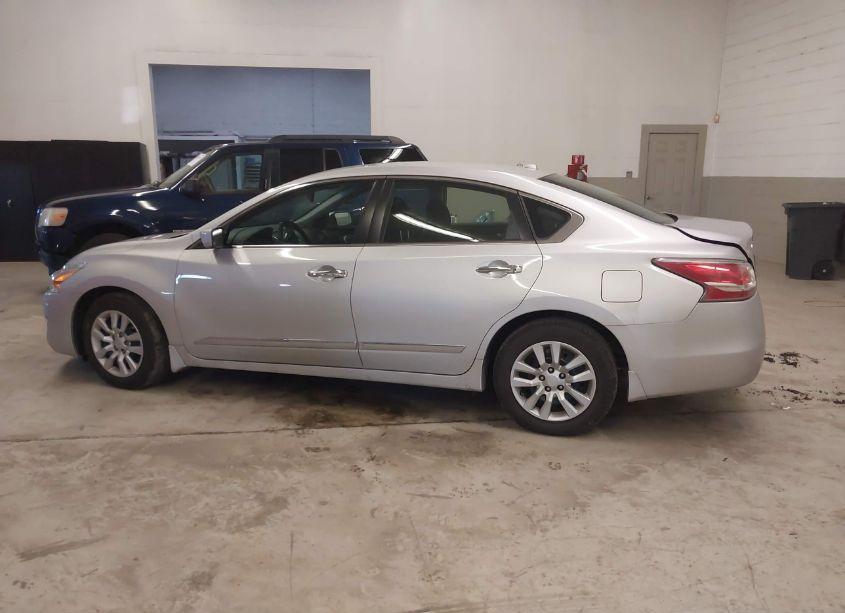 Photo 14 of 2015 Nissan Altima 2.5 S (VIN 1N4AL3AP2FN356234)
