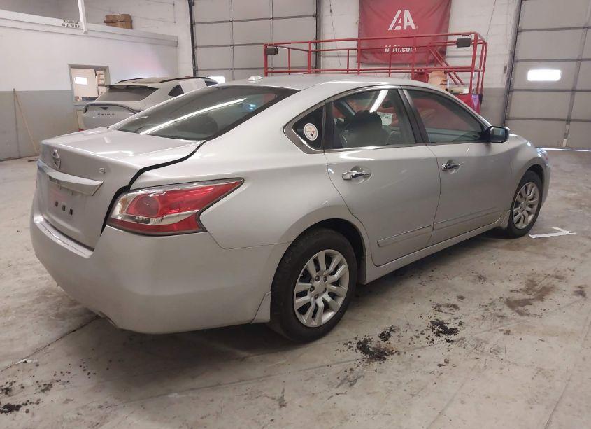 Photo 4 of 2015 Nissan Altima 2.5 S (VIN 1N4AL3AP2FN356234)