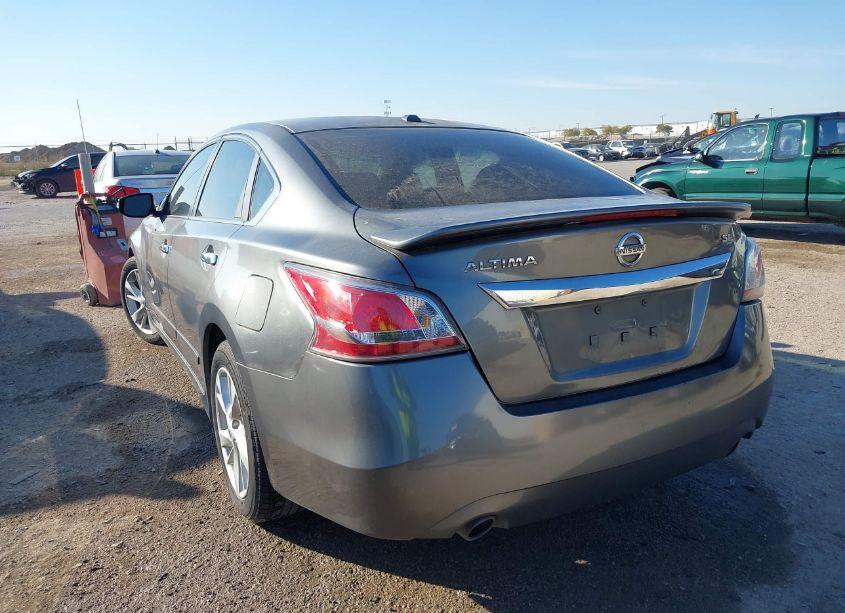Photo 3 of 2015 Nissan Altima 2.5 SL (VIN 1N4AL3AP2FN357545)