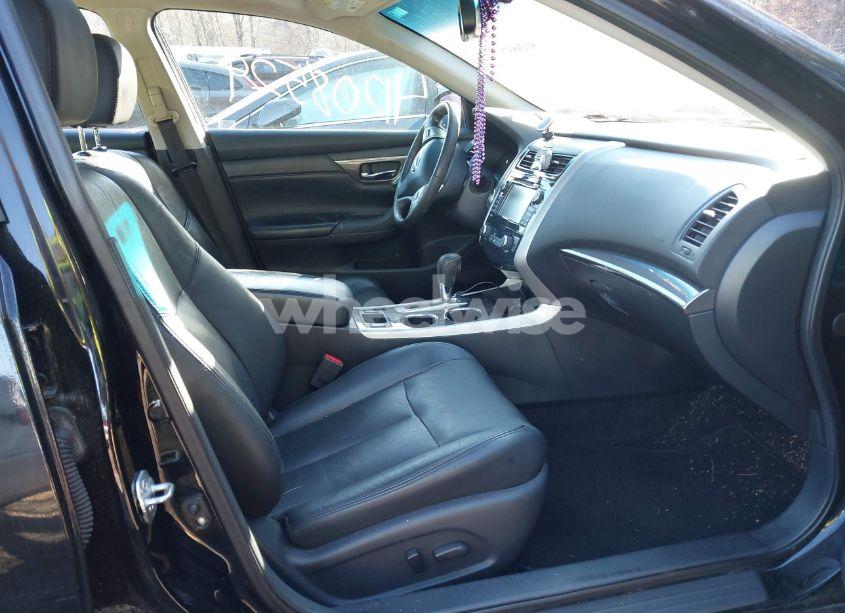 Photo 5 of 2015 Nissan Altima 2.5 SL (VIN 1N4AL3AP2FN373227)